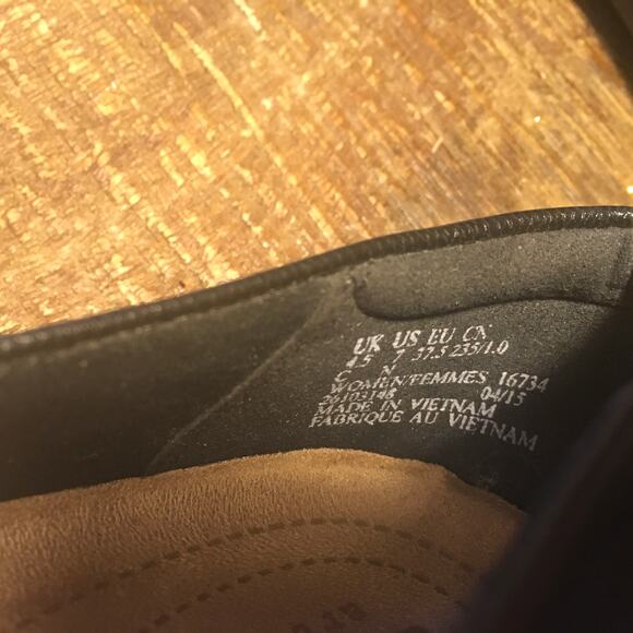 Clarks Candra Glow Ballet Flat Shoes Womens 7 Black Buckle Classic Normcore - Picture 9 of 9